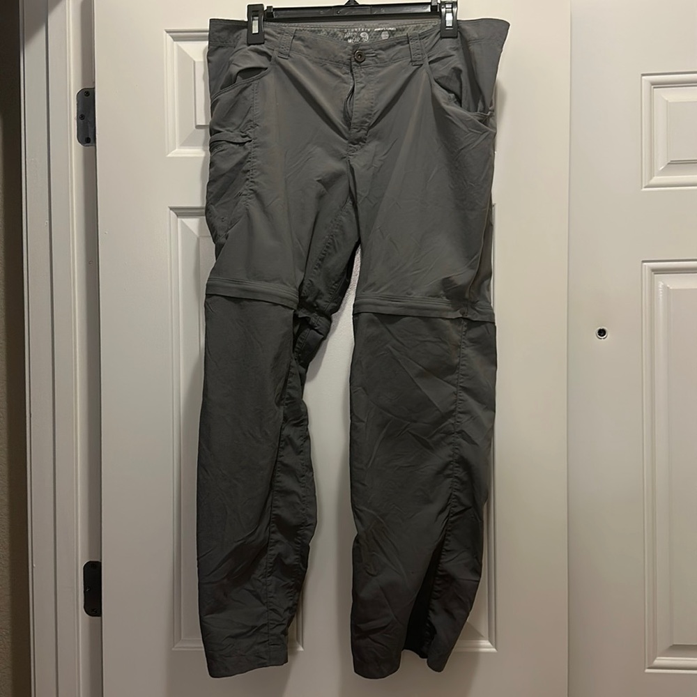Like New Mountain Hard Wear Zip Off Hiking Pants